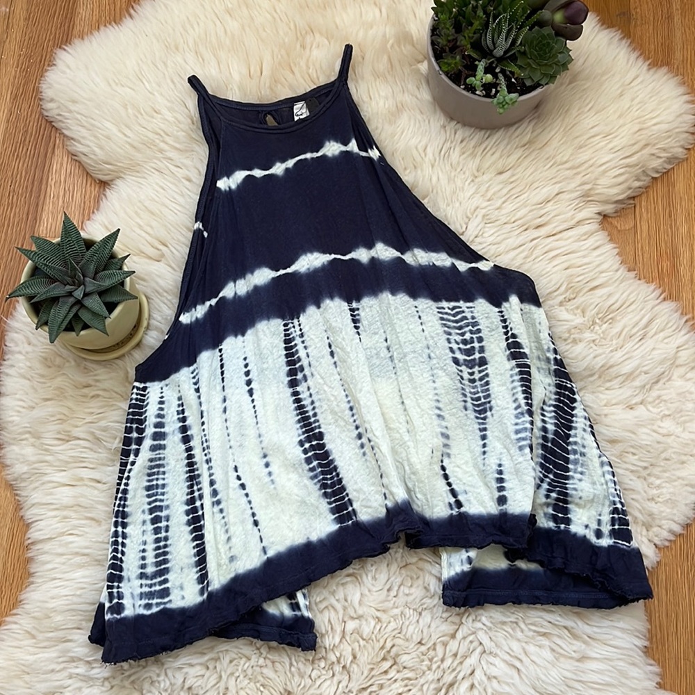 We the Free, Boho tie dyed handkerchief hem tank,Medium